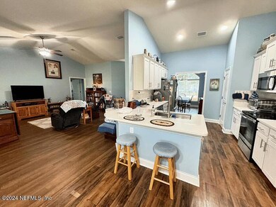 kitchen.livingroom
