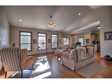 20 Claire Ct unit 20, Circleville, OH 43113 - photo 6