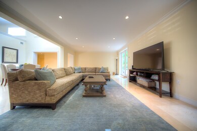 (3) 2718 Harris Ave-1