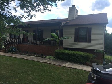 139 Sparrow Ln, Statesville, NC 28625 - photo 2