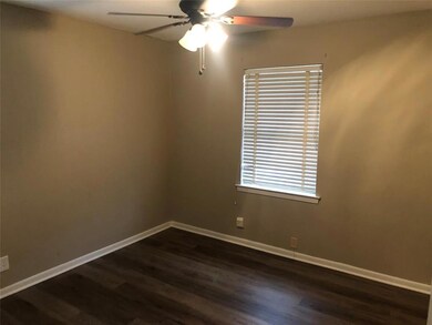 1501 Larue Cir, Ennis, TX 75119 - photo 5