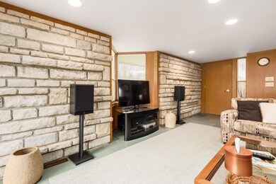 entry to living room