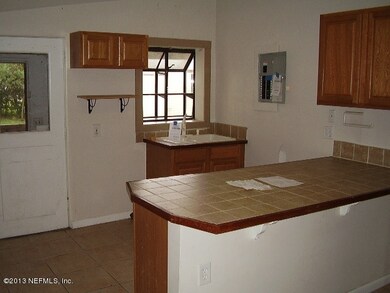 2916 Brackridge Blvd W, Jacksonville, FL 32216 - photo 5