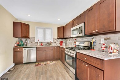 212 Grape St, Hammonton, NJ 08037 - photo 5