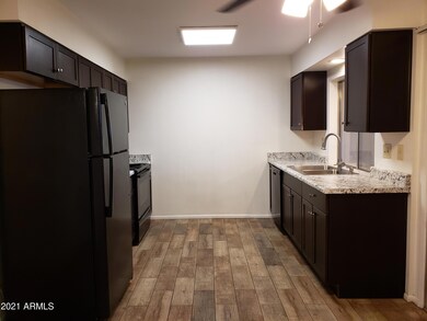 13671 N Newcastle Dr, Sun City, AZ 85351 - photo 4