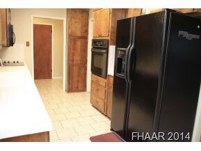 910 Valley Dr, Copperas Cove, TX 76522 - photo 6