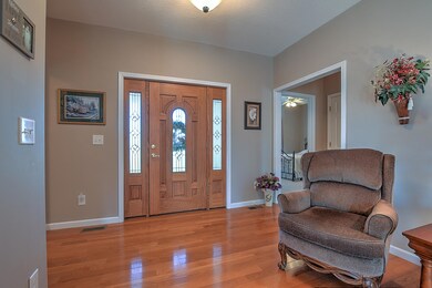 321 E Ridges Dr_-9