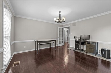 Formal Dining