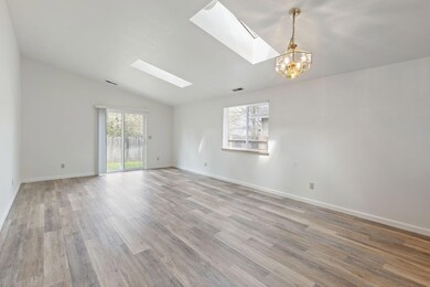 4-web-or-mls-618-sw-larch-rd