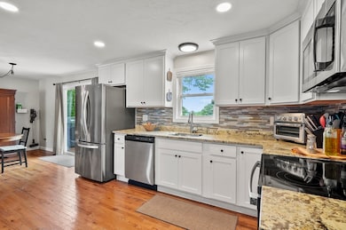 184 Burncoat St, Worcester, MA 01606 - photo 3