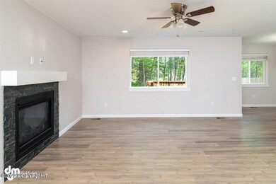 06-Living Room_ETL9953