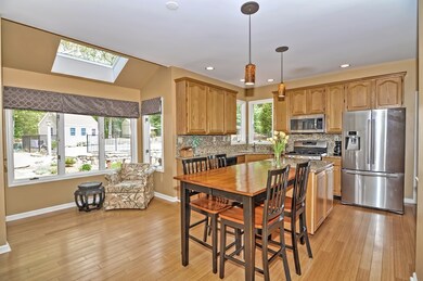 10 Norumbega Cir, Franklin, MA 02038 - photo 3