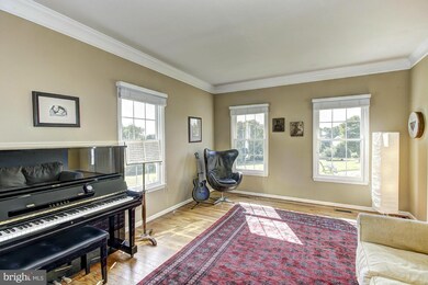 9201 English Meadow Way, Gaithersburg, MD 20882 - photo 4