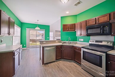 3351 Kingshire Way, Clover, SC 29710 - photo 7