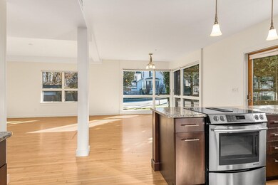 677 Dennett St unit 1, Portsmouth, NH 03801 - photo 5