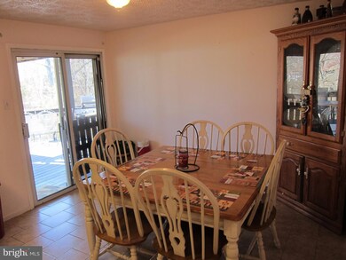 6503 Creekwood Dr, Fredericksburg, VA 22407 - photo 4