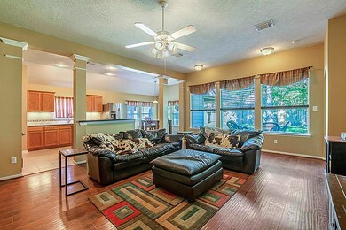 31210 Majestic Park Ln, Spring, TX 77386 - photo 5