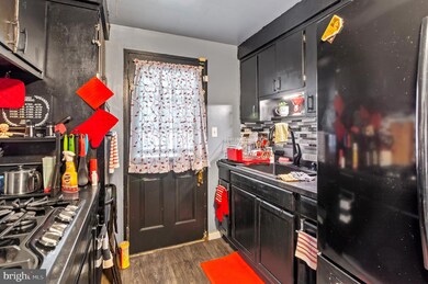 5230 Darien Rd, Baltimore, MD 21206 - photo 7