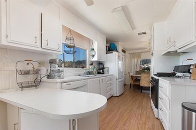 31832 Rocking Horse Rd, Escondido, CA 92026 - photo 4