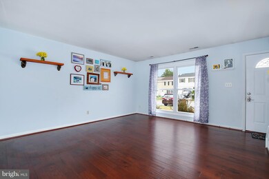 405 Red Tulip Ct, Taneytown, MD 21787 - photo 5