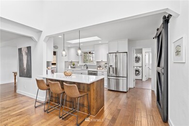 909 Harvest Rd, Bothell, WA 98012 - photo 5