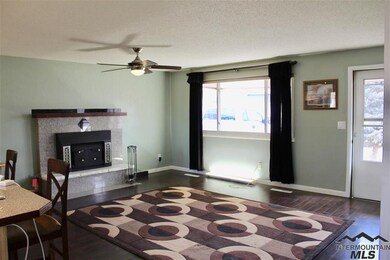 1304 S Holly St, Nampa, ID 83686 - photo 3