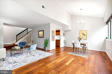 11248 Chestnut Grove Square unit 11248-352, Reston, VA 20190 - photo 5