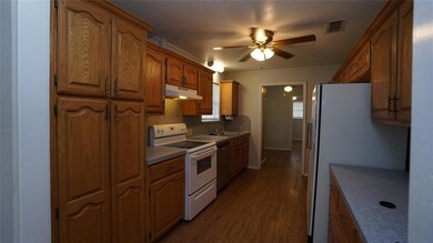 2202 Island Bayou, Bonham, TX 75418 - photo 4