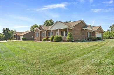 267 Scotts Creek Rd, Statesville, NC 28625 - photo 2