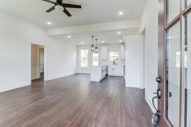 812 W End Ave, McMinnville, TN 37110 - photo 5