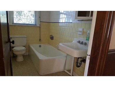 275 Lafayette St, Pawtucket, RI 02860 - photo 6