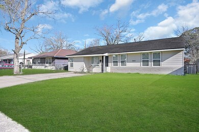 5003 Enyart St, Houston, TX 77021 - photo 2