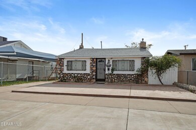3320 Sacramento Ave, El Paso, TX 79930 - photo 2