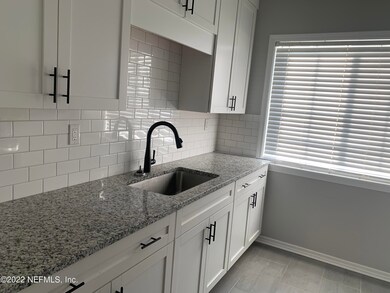 3637 Oak St unit 3, Jacksonville, FL 32205 - photo 6
