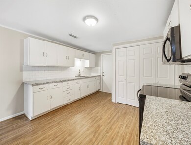 214 3rd St, Brazoria, TX 77422 - photo 4