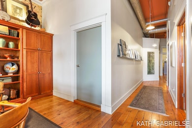 17-web-or-mls-117-washington-ave-unit-b