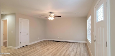 2216 & 1/2 S Connor Ave, Joplin, MO 64804 - photo 2