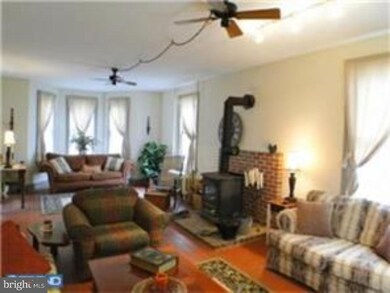 129 Maplewood Rd, Riegelsville, PA 18077 - photo 5