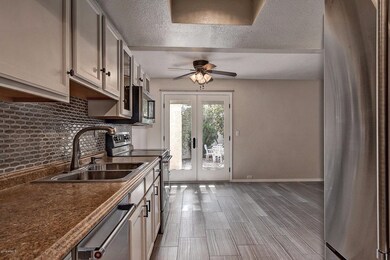 Kitchen/Dining Area