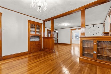 27 Taylor St, Quincy, MA 02170 - photo 4