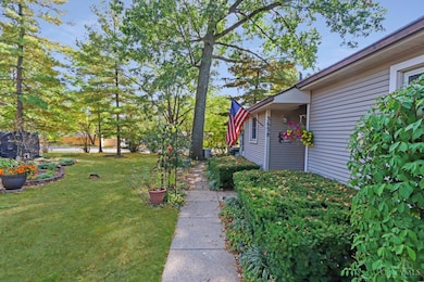 3638 Parfore Ct, Cincinnati, OH 45245 - photo 2