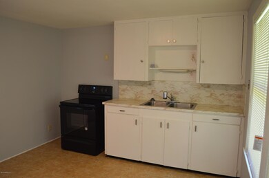 5263 Alpha Ave, Jacksonville, FL 32205 - photo 3