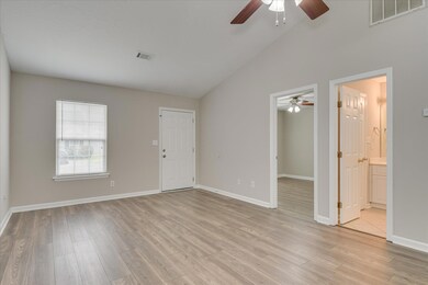 512 Edgecliff Ln, Evans, GA 30809 - photo 5