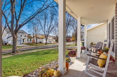 3927 Tweedsmuir Dr, Columbus, OH 43221 - photo 5