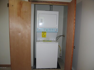 35 Cos Cob Ave unit Rear Apt, Cos Cob, CT 06807 - photo 3