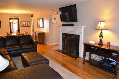 1512 Dean St, Schenectady, NY 12309 - photo 3