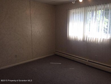 906 Capouse Ave, Scranton, PA 18509 - photo 5