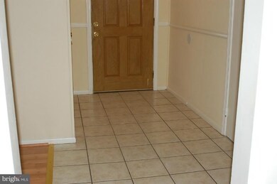 3013 Chapel View Dr, Beltsville, MD 20705 - photo 3