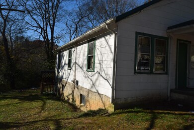 302 S Irwin St, Manchester, TN 37355 - photo 2