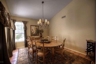 007_Dining Room